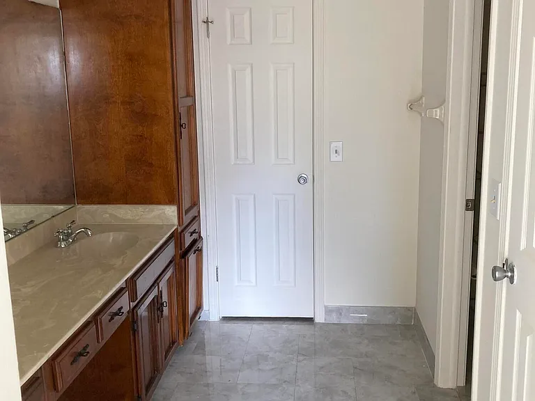 5240 River Park Dr — Photo 10