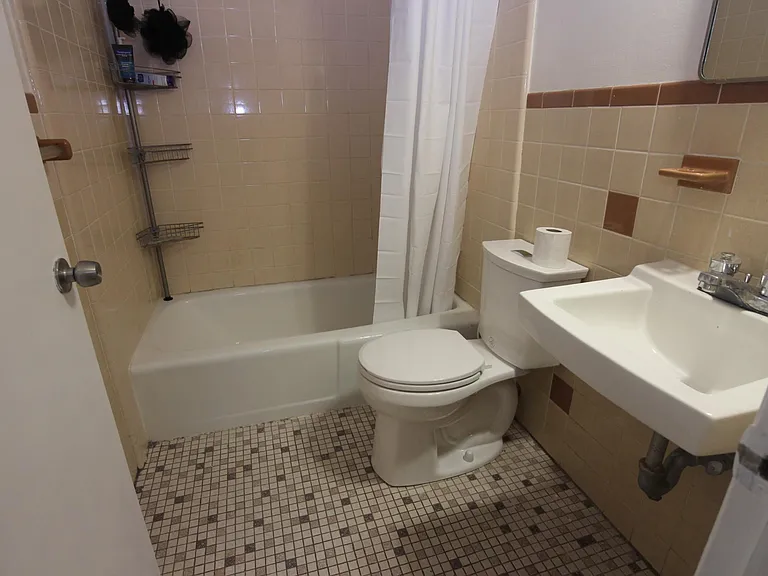 96 Academy Hill Rd #2 — Photo 4