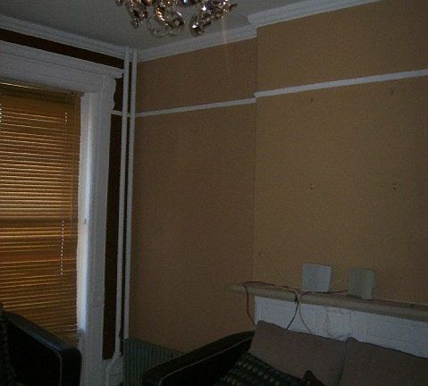 4th image of 699 Manhattan Ave