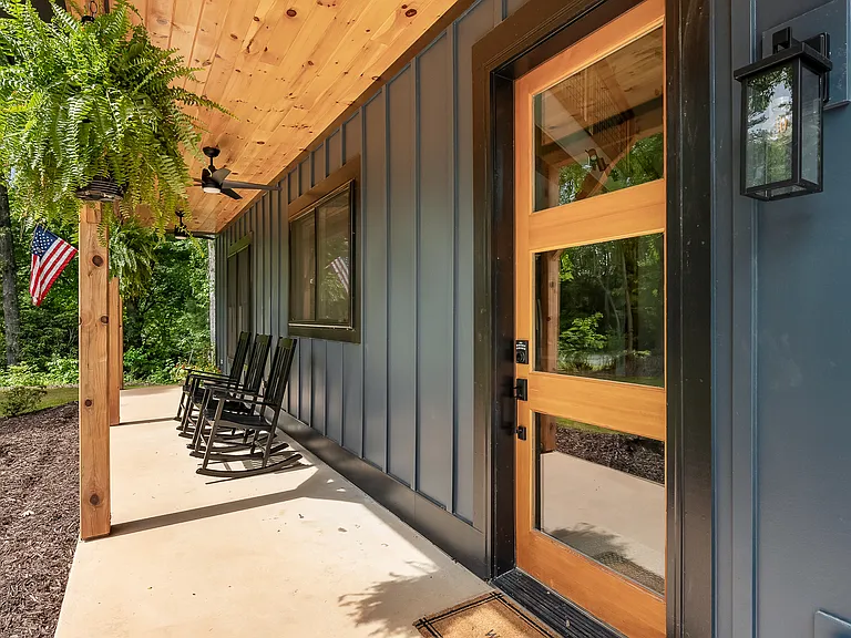 1278 Academy Rd — Photo 3
