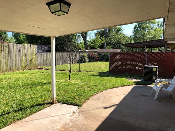 3rd image of 1329 Oden St #Single