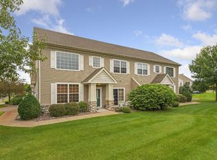 1883 Wildflower Ct, Shoreview, MN 55126