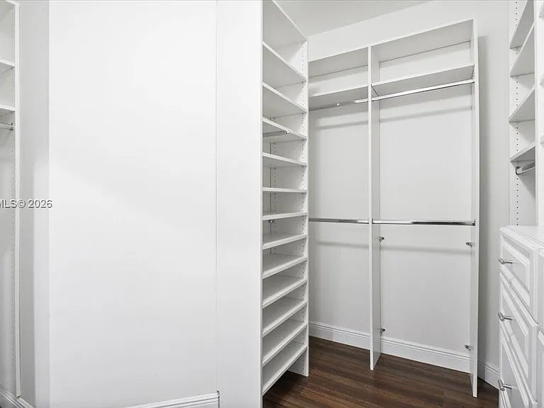 8610 Lakeside Bnd — Photo 13