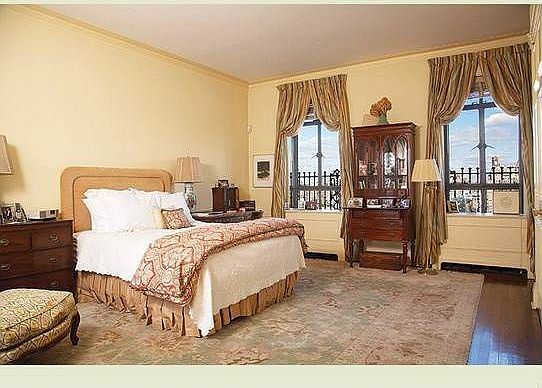 5th image of 146 Central Park W APT 17F