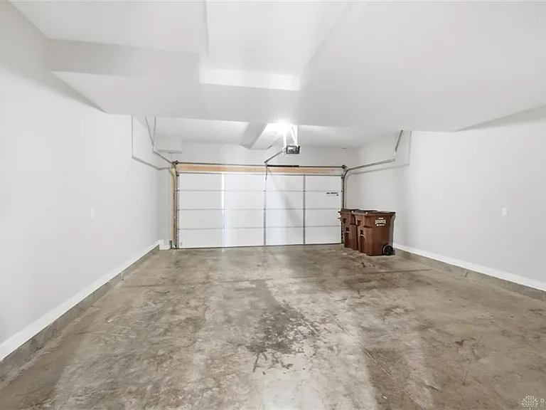 7241 Otley Dr — Photo 63