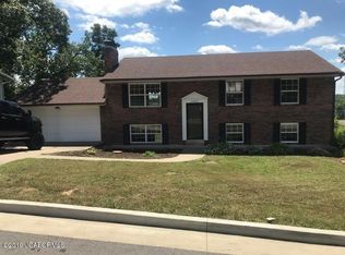 5003 Woodhaven Dr, Jefferson City, MO 65109