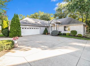 55384 Falling Water Dr, Elkhart, IN