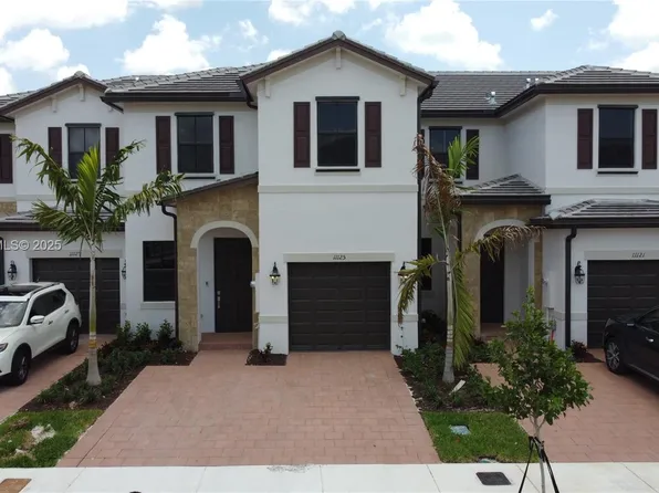 11125 W 33rd Ct, Hialeah, FL 33018