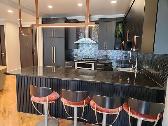 3rd image of 2531 W Cortez St APT 1