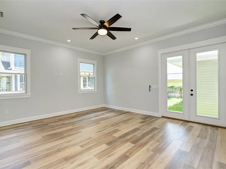 2nd Living Space or Formal Dining Area