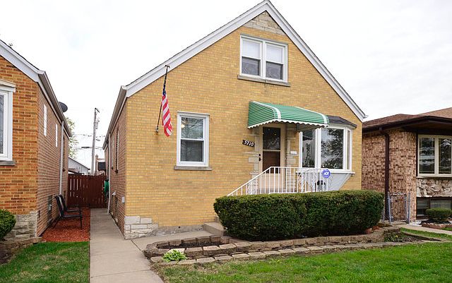 1st image of 5710 N Avondale Ave