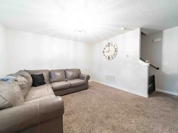 920 S 500 E APT 21, Roosevelt, UT 84066