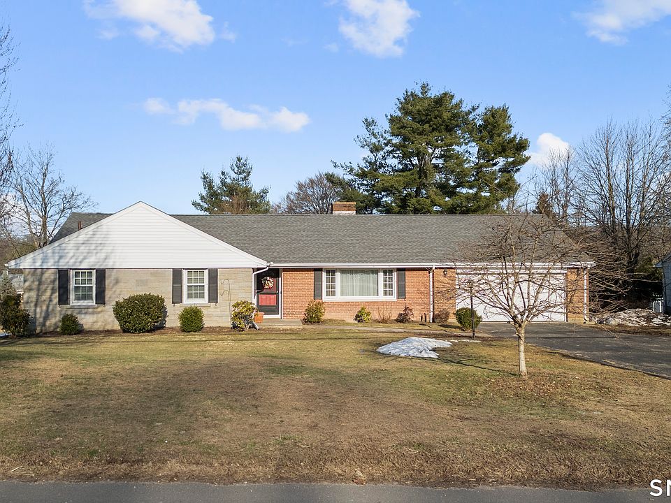 1st image of 20 Ridgeview Drive