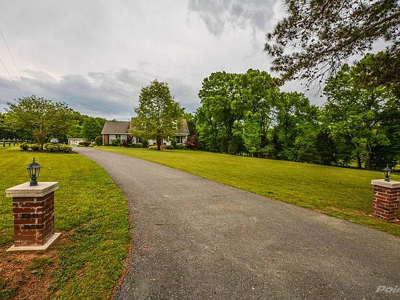 181 Meadow Creek-0005