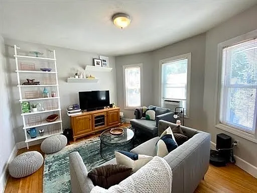 10 Berkeley St #2 — Photo 6
