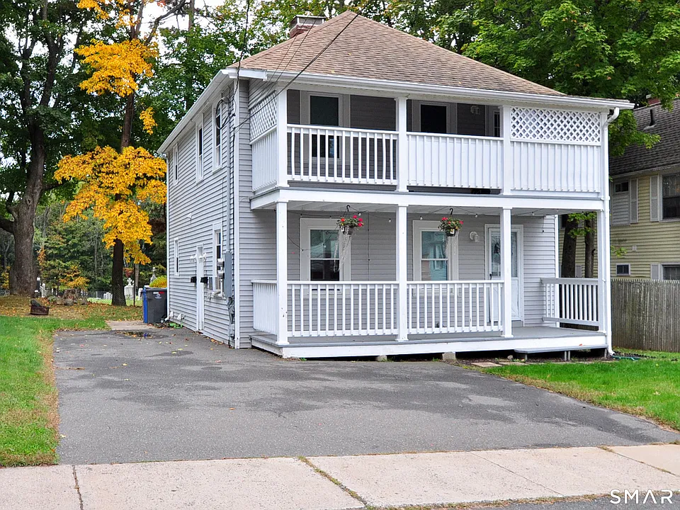 72 Beech St #70