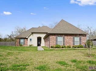 3666 Loup Ln, Brusly, LA 70719