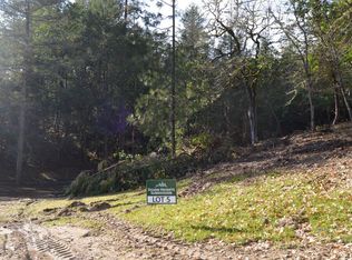 5 Sylvan Dr, Grants Pass, OR 97527