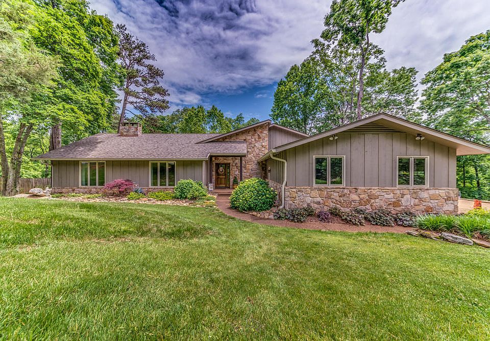 1st image of 10841 Farragut Hills Blvd