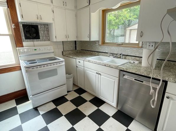 712 S Main St House Ann