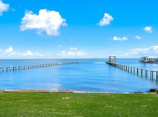 2660 1/2 E Bayshore Dr, San Leon, TX 77539
