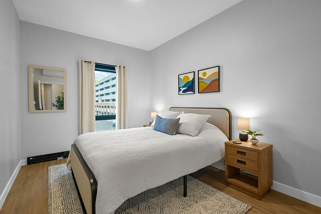 Urbane115 Apartments — Photo 4