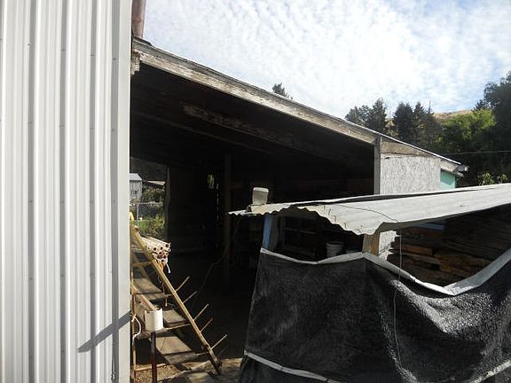 5th image of 15 33rd St NW