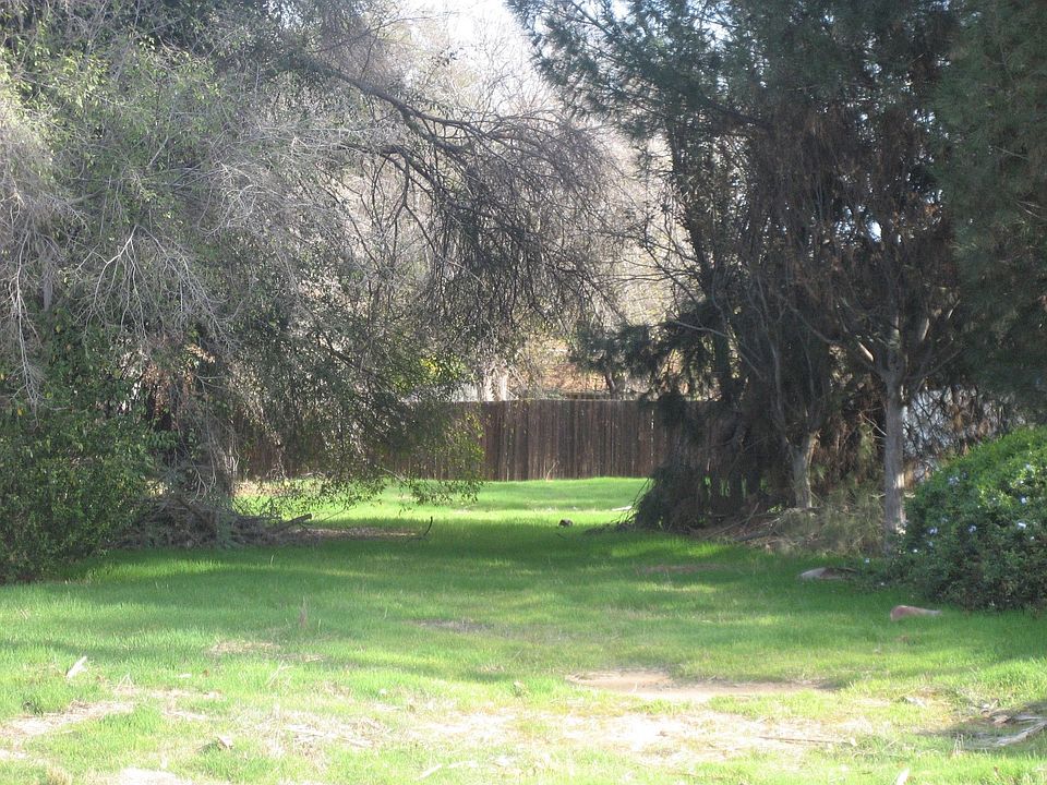 Vacant lot between 3507 and 3523 Washington