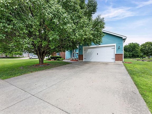 4th image of 1405 S Pine Ct