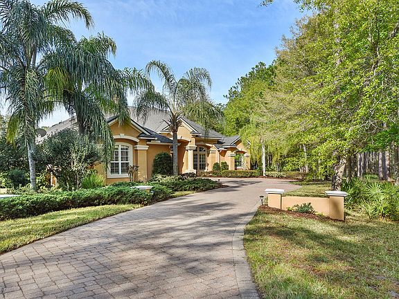 2nd image of 613 S Pokeberry Pl