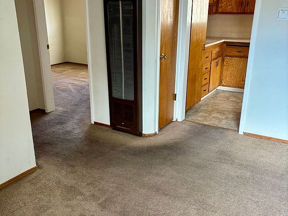 5th image of 260 Lee St APT 305