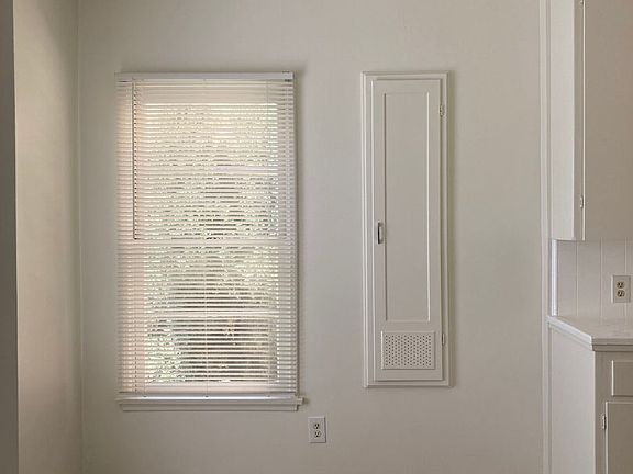 3rd image of 756 Gardenia Ave #758