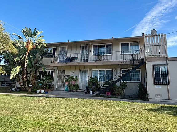 2nd image of 5747 Almaden Rd