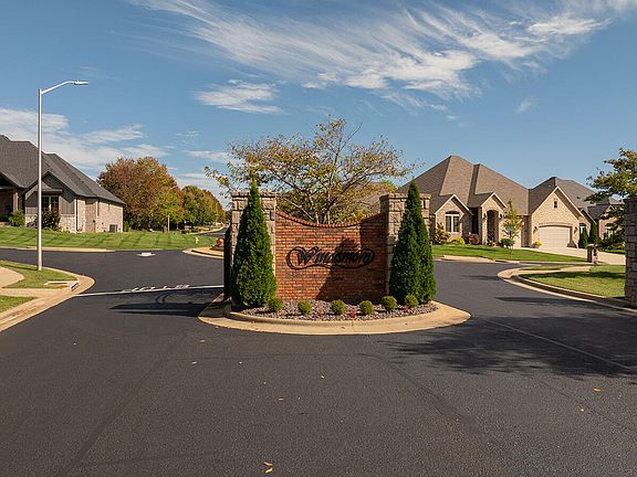 4th image of 3953 E Windsmore Drive