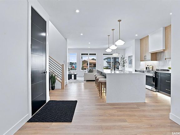 2nd image of 106 Cockcroft MANOR