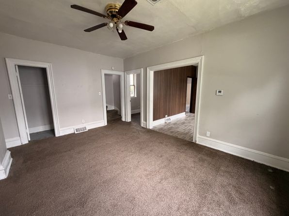 119 Whiting Ave