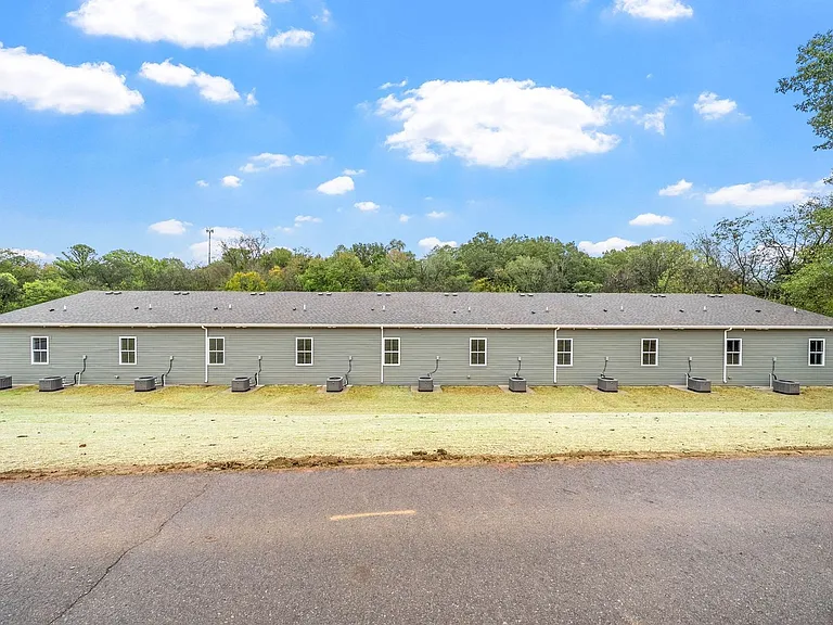 329 Cedar Ct — Photo 40