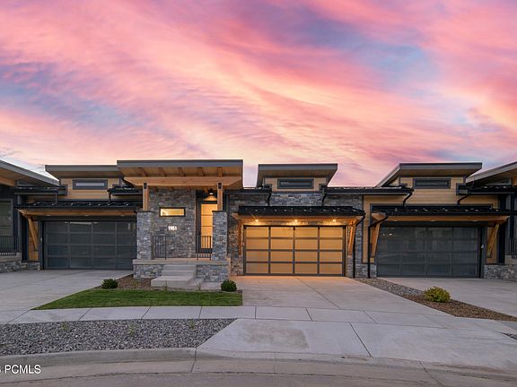 2nd image of 1951 W Osprey Ct
