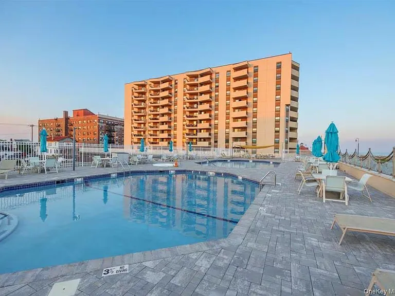360 Shore Rd #2H — Photo 18