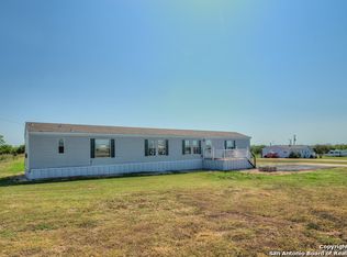 388 High Ridge Dr, Seguin, TX 78155