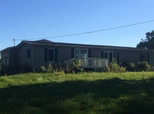 3550 Tanner Lake Rd, Hastings, MI 49058