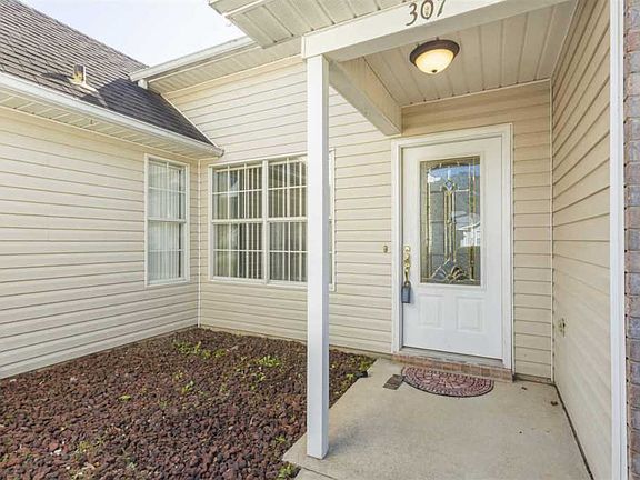 4th image of 307 Mirabelle Dr