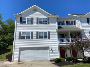 415 E Barrington Dr, Chardon, OH 44024