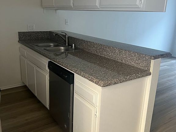 5th image of 4101 Arch Dr APT 105