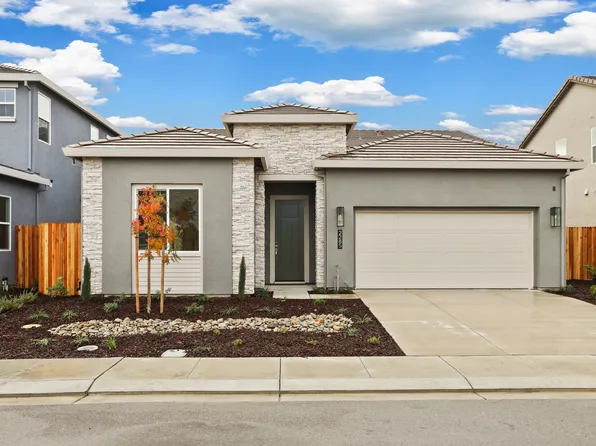 2285 Paramount Ln, Manteca, CA 95337