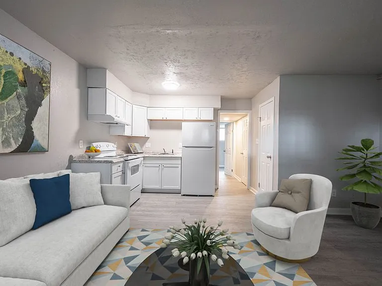 Brookhaven Apartments — Photo 4