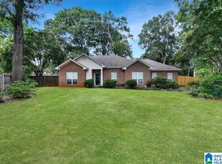 523 Spring Hollow Dr, Deatsville, AL 36022
