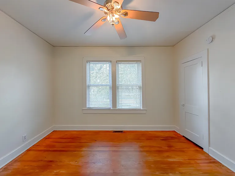 1230 Mitchell Ave — Photo 17