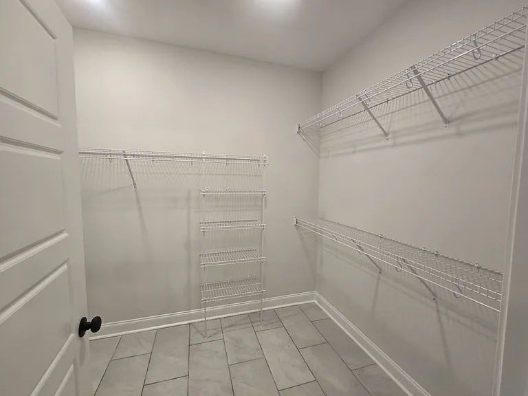 509 N Halifax Ct — Photo 10