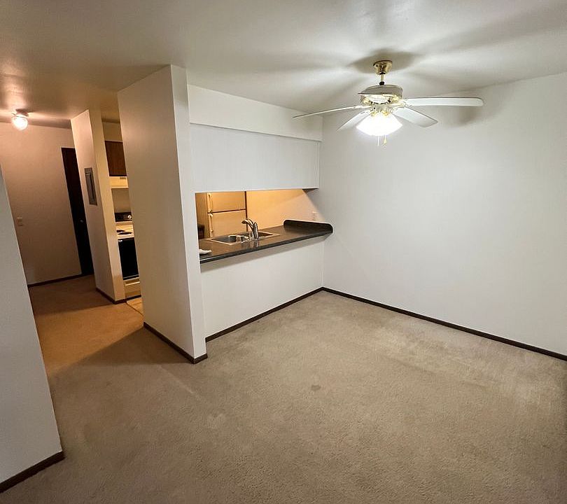1st image of 5902 Spartan Dr #3